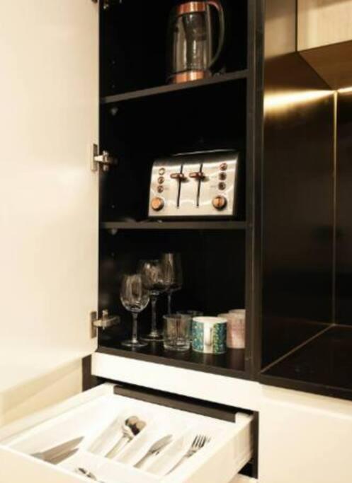 In2103- 1 Bedroom Comfy Loft With Stunning View Apartment Melbourne