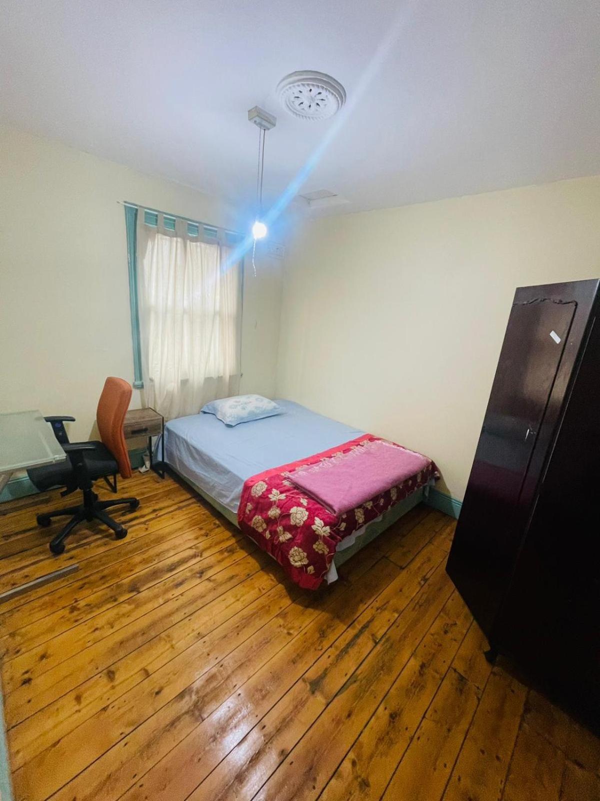 In Abbotsford 03 Homestay *