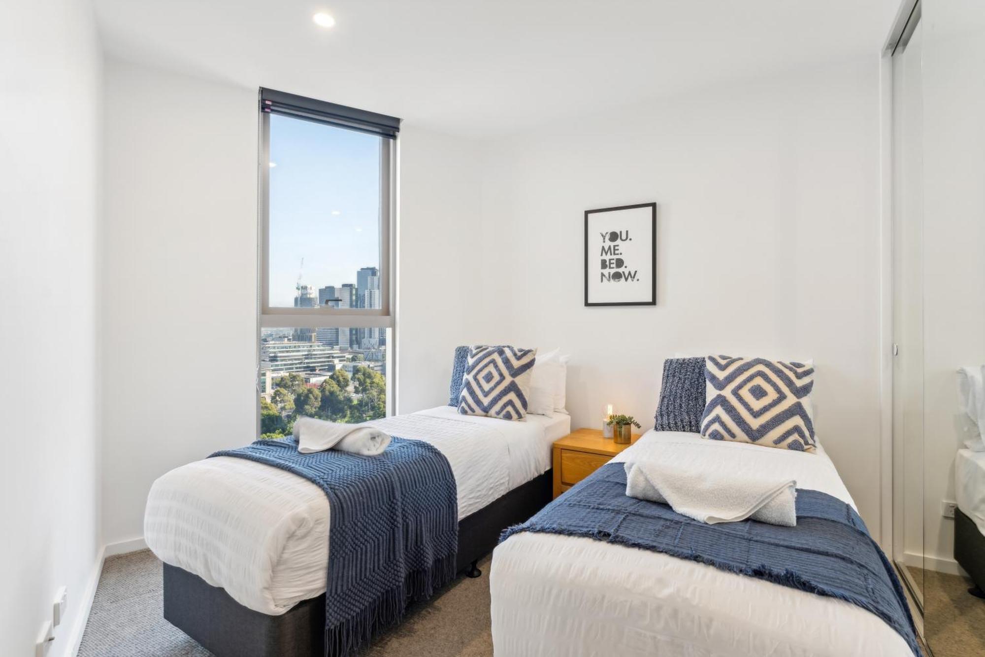 Mega Style Kings Domain Apartment