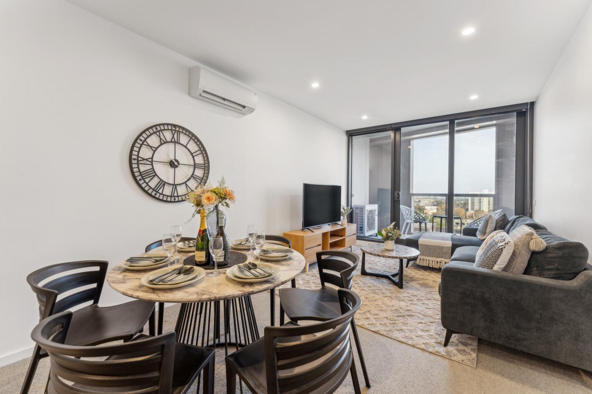 Mega Style Kings Domain Apartment *
