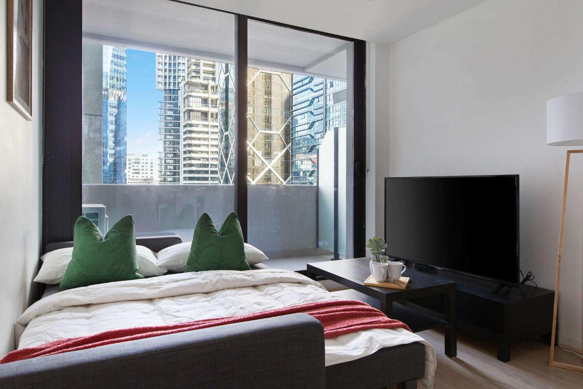 2br Next To With Views Apartment Melbourne