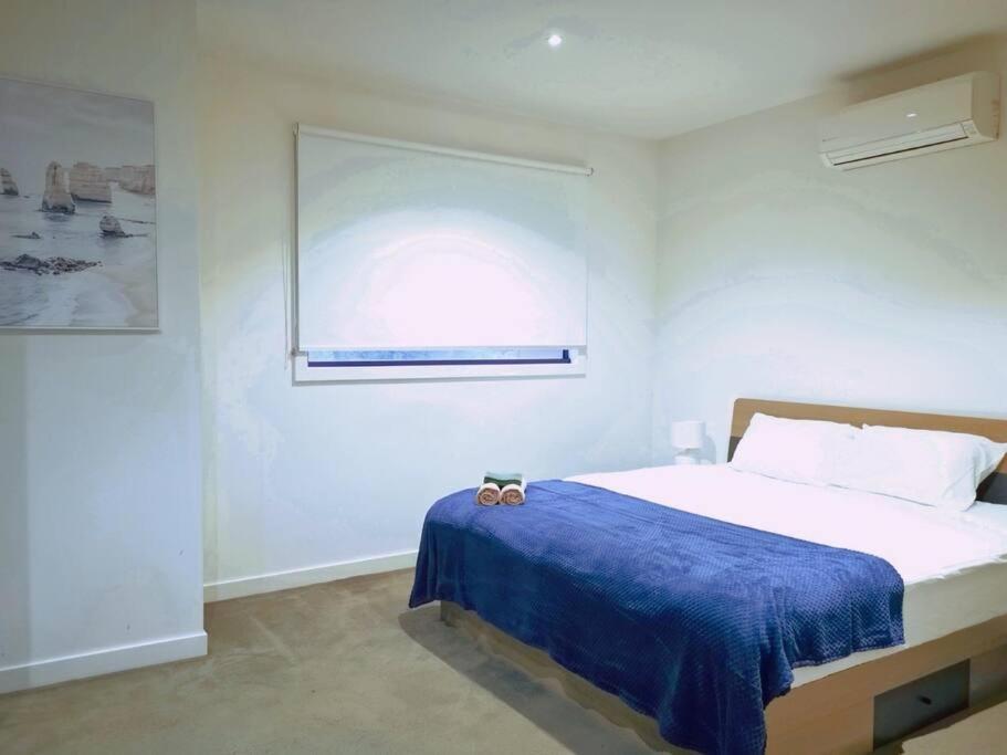 Airport Area 3bedroom House Strathmore Heights *