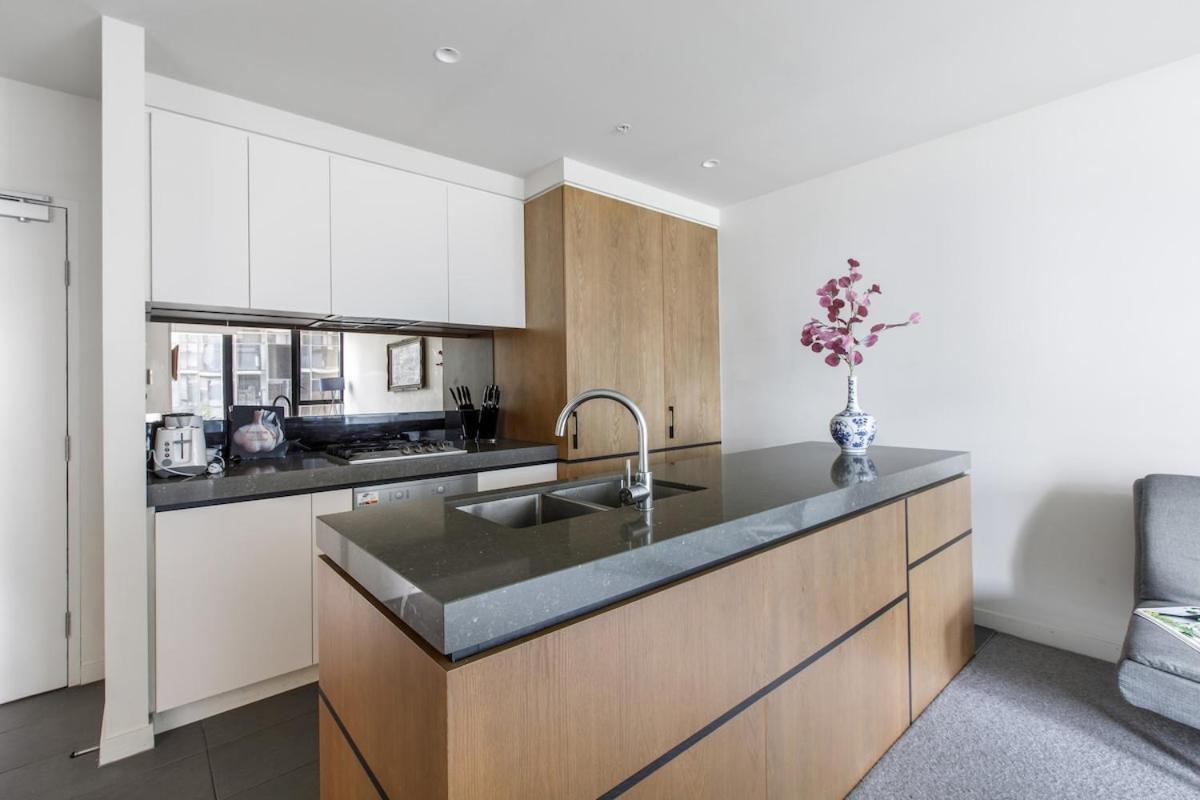 Modern Living In Perfect South Yarra Location Melbourne