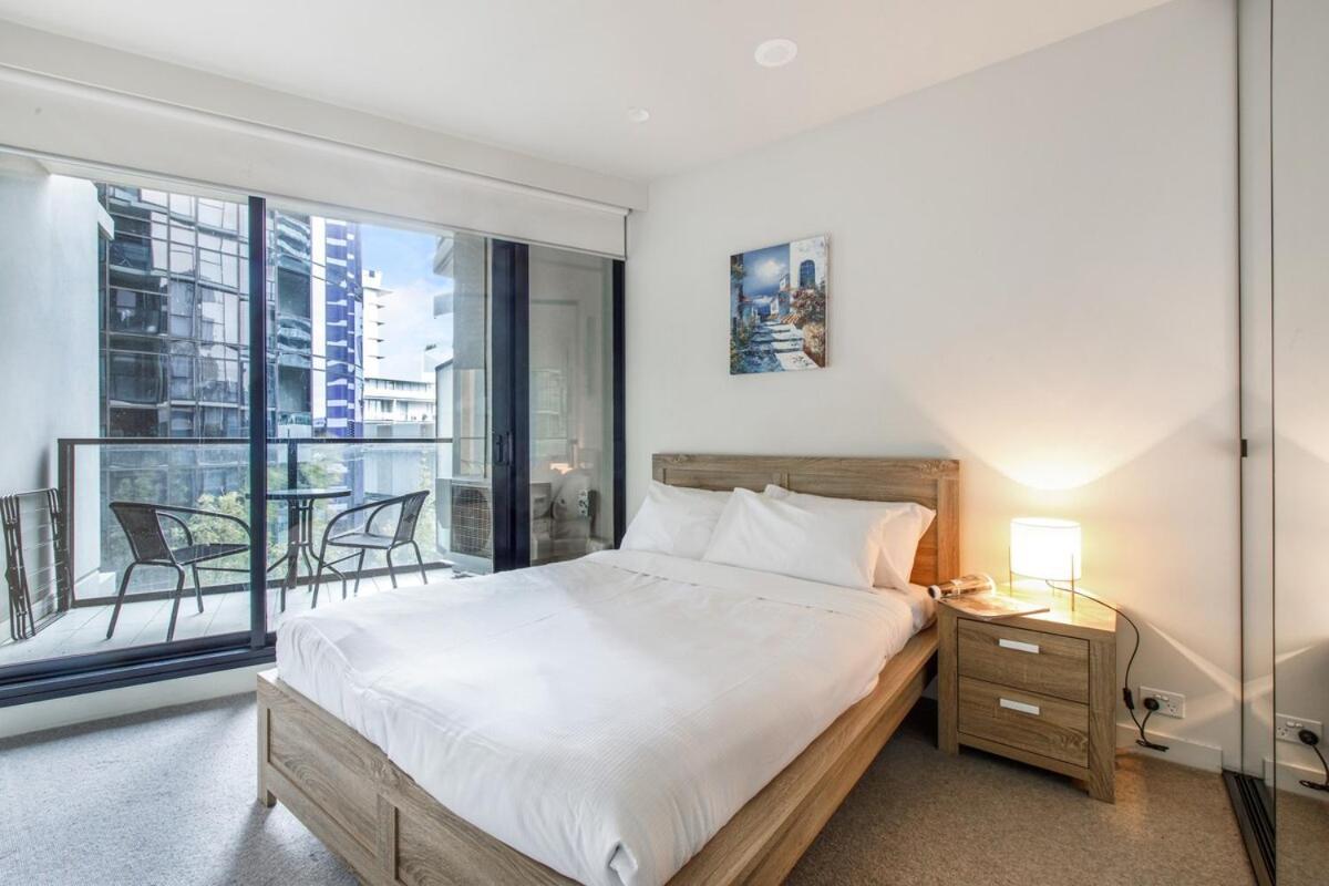 Modern Living In Perfect South Yarra Location Melbourne