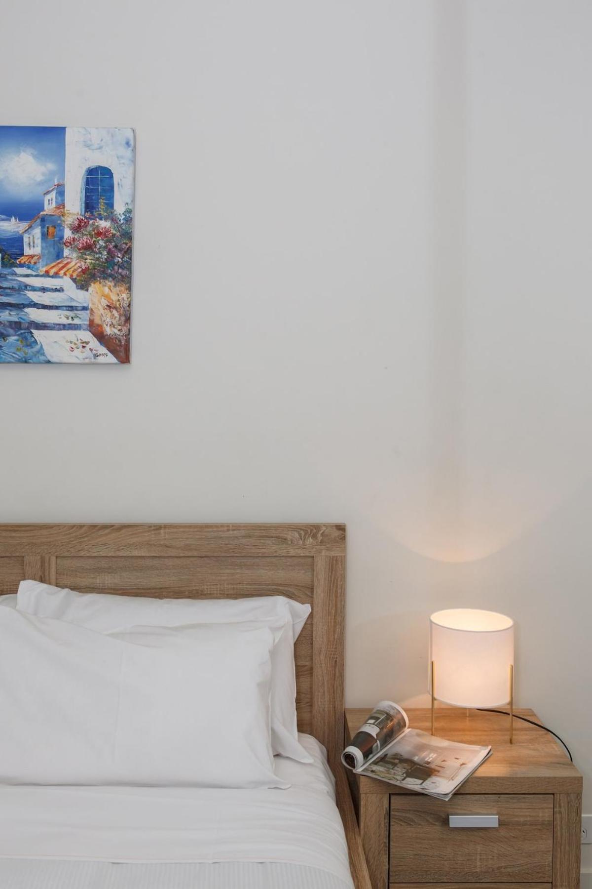 Modern Living In Perfect South Yarra Location Melbourne