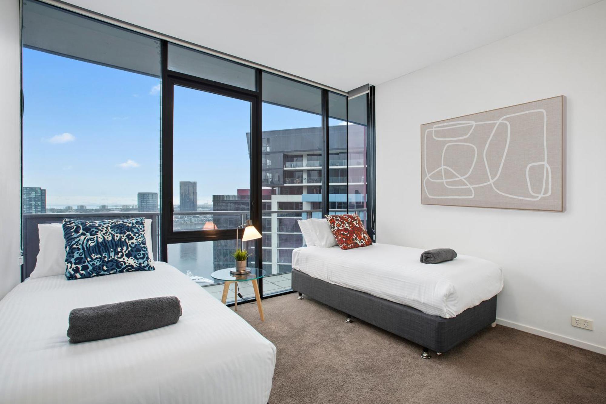 Complete Host Arkley Apartment *