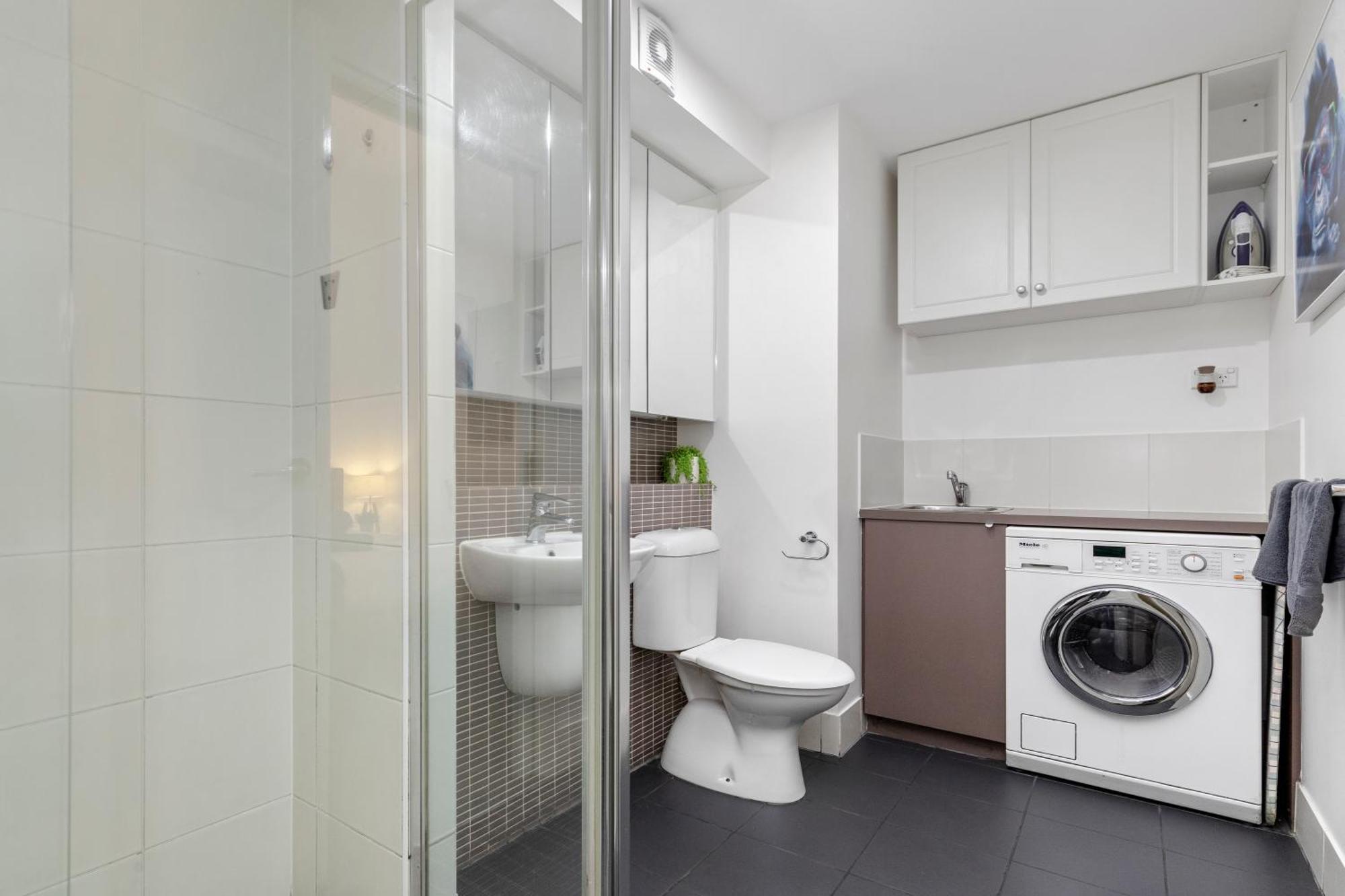 Complete Host Degraves St Apartment Melbourne