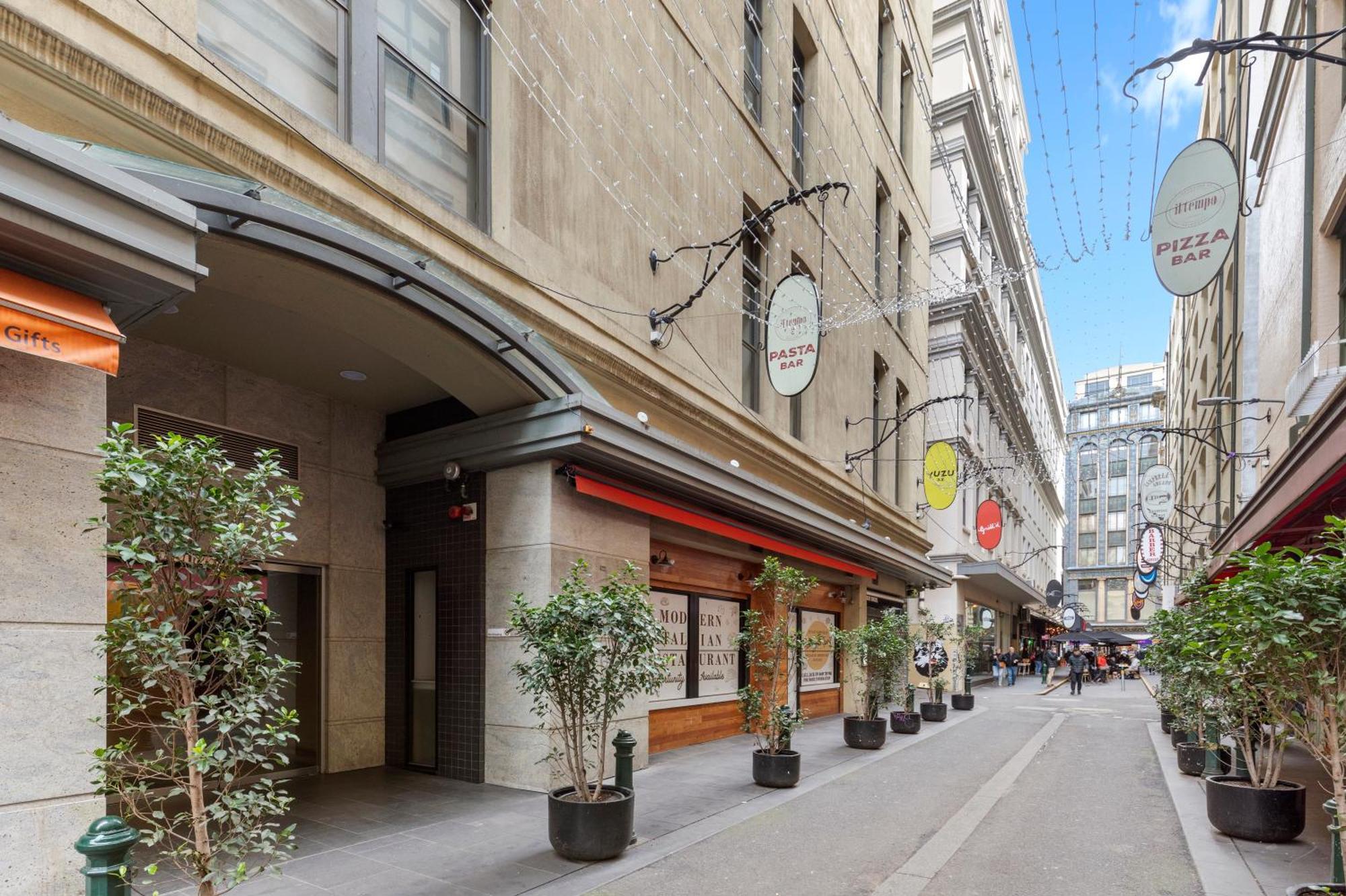 Apartment Complete Host Degraves St Melbourne