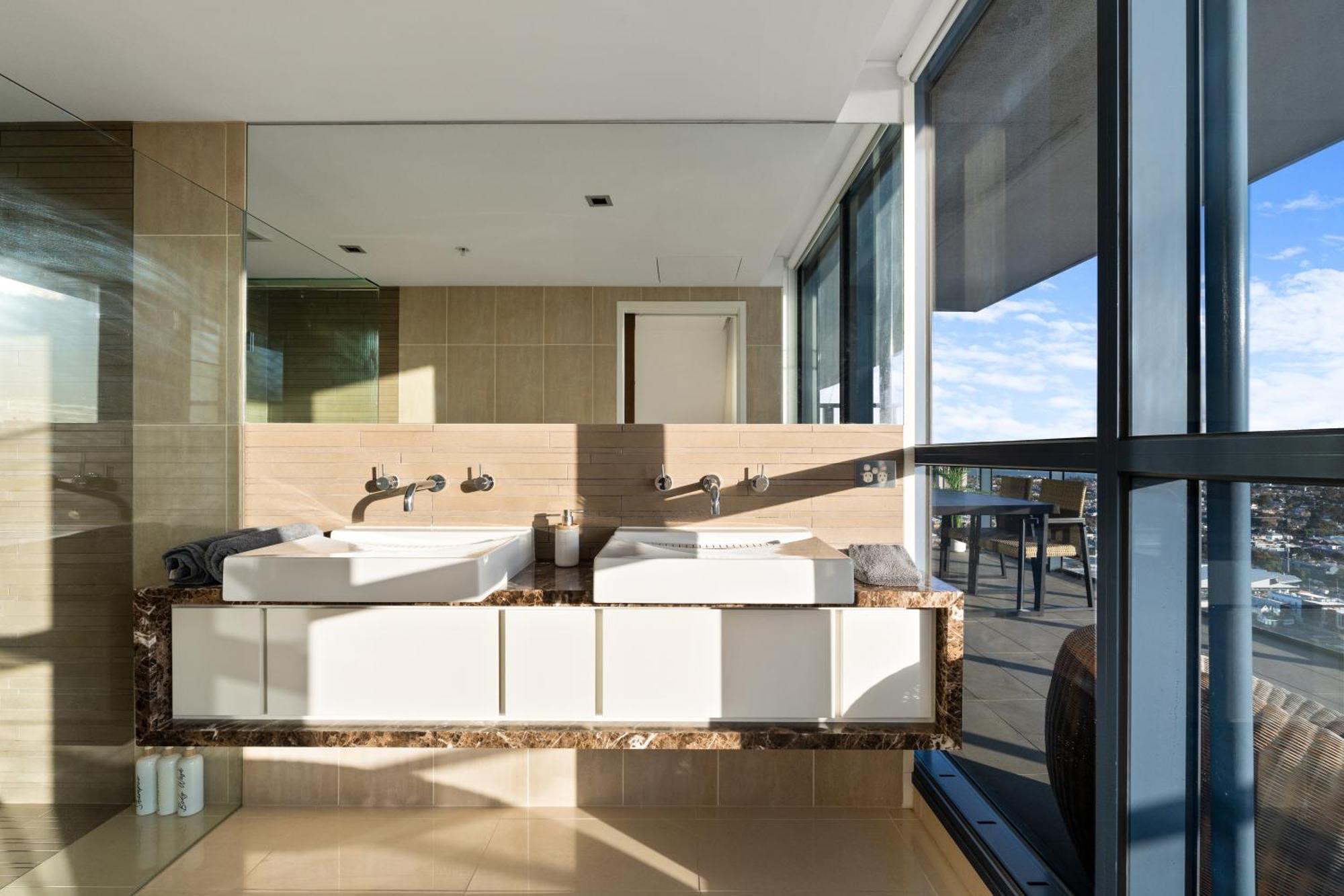 Complete Host Clarendon St Apartment