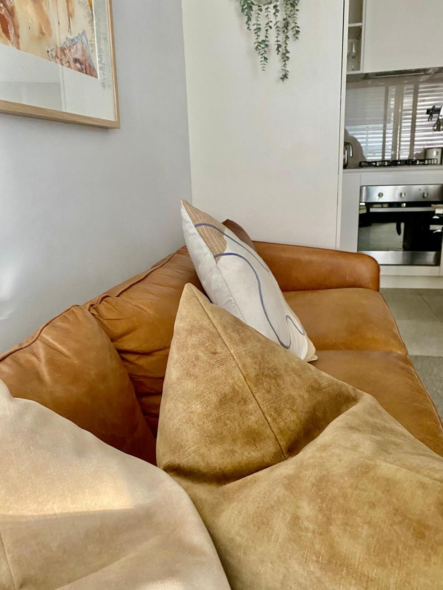 Apartment Collingwood Cool + Fast Wi-fi & Secure Car Park Melbourne