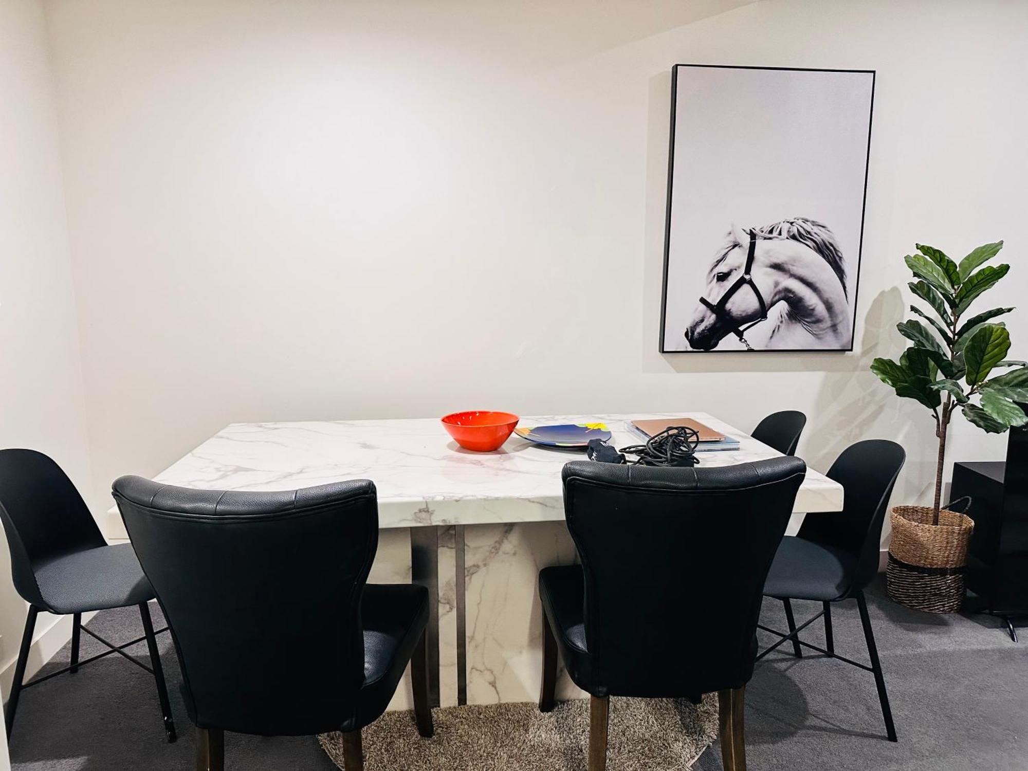Apartment Royal Executive Living Grand Bayview Corporate Residency Melbourne