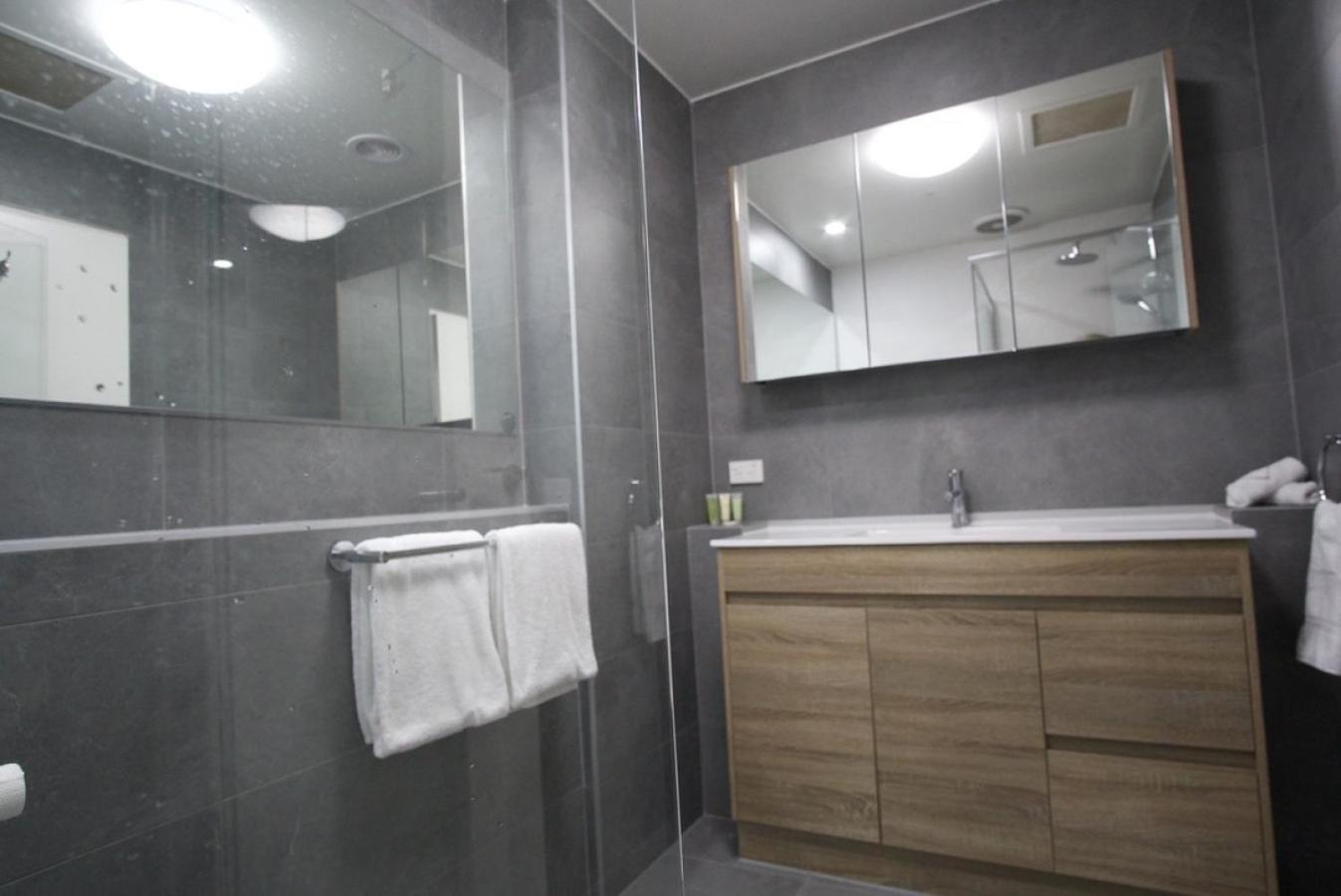 Charming 2-bedroom, In Inner *
