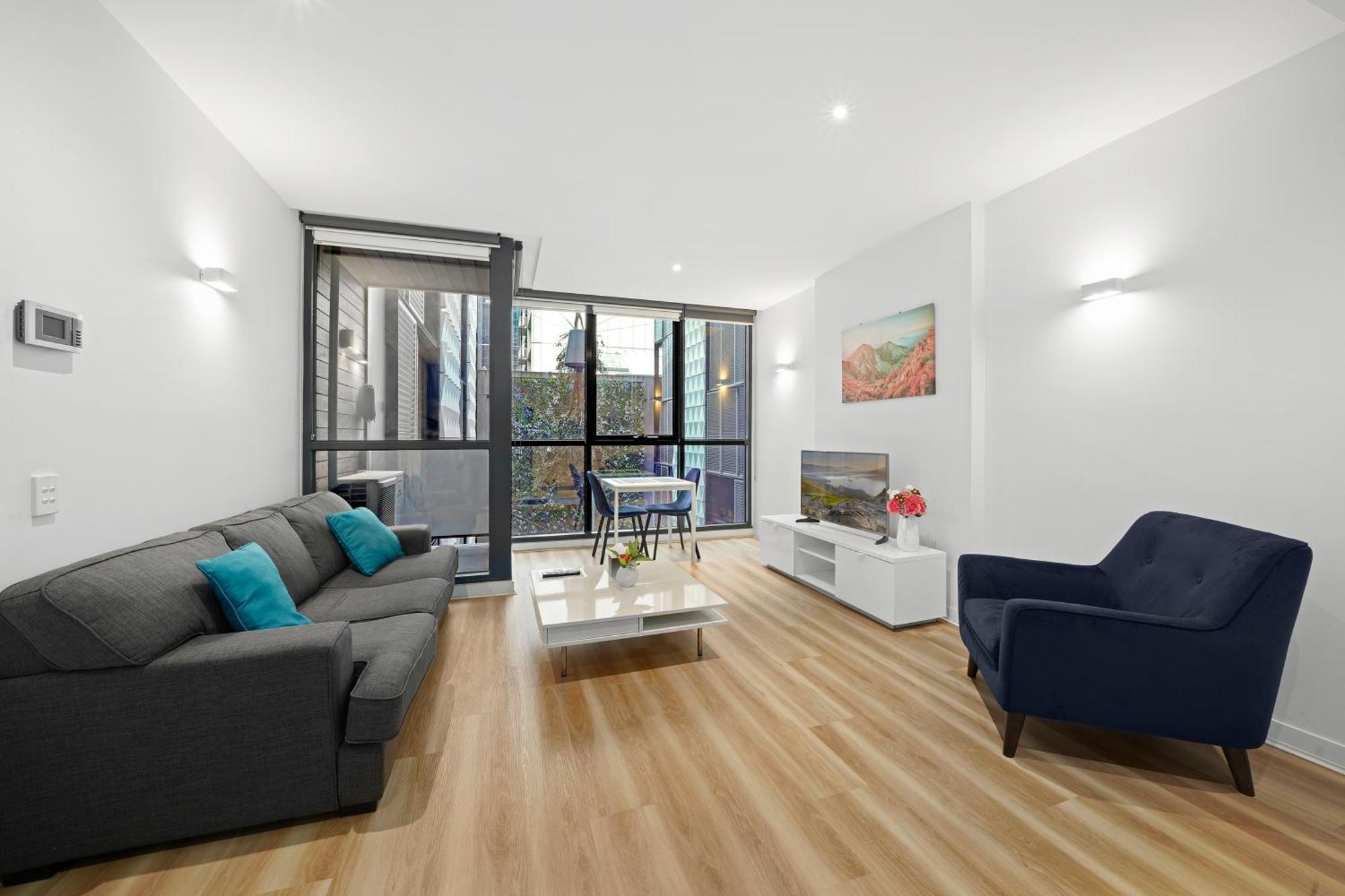 Flinders Street Apartment