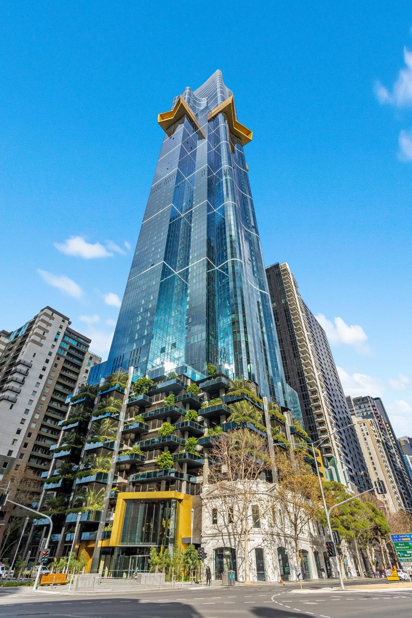 Aus108 - 1b1b With Breathtaking Views
