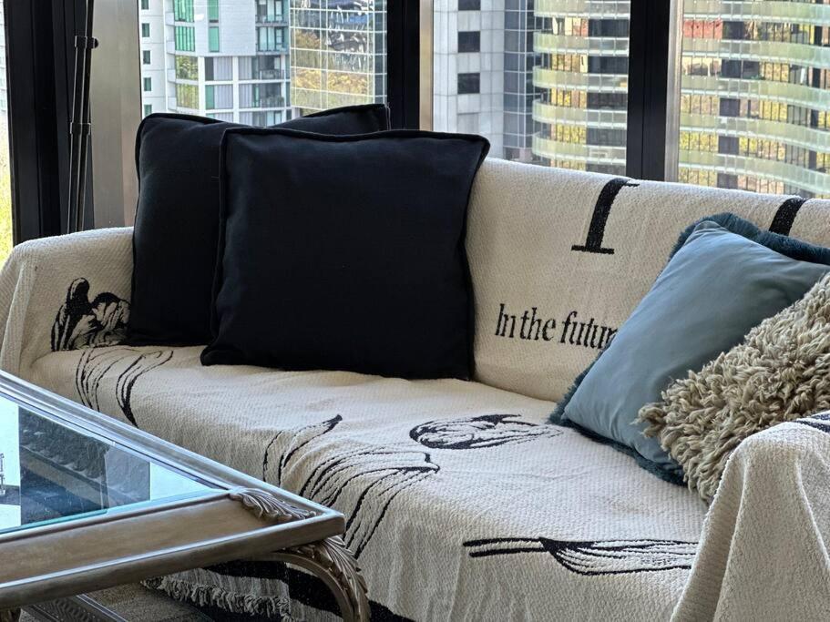Royal Executive Living Grand Bayview Corporate Residency * Melbourne