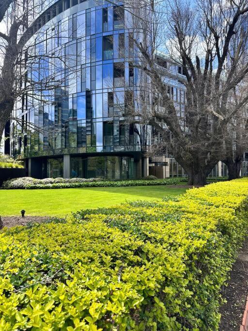 Apartment Royal Executive Living Grand Bayview Corporate Residency Melbourne