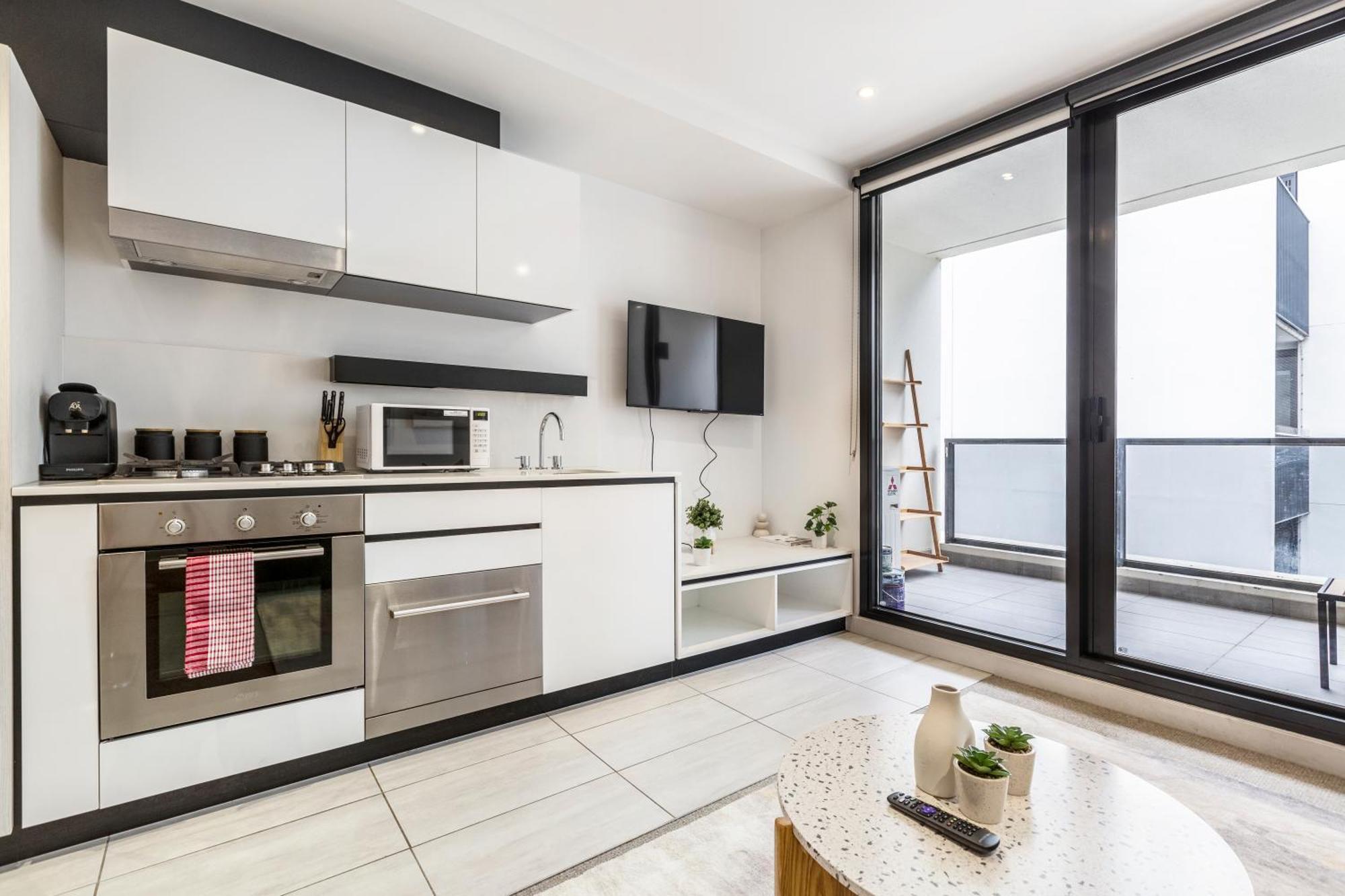 & Stylish In St Kilda W Ac, Wifi & Balcony Apartment