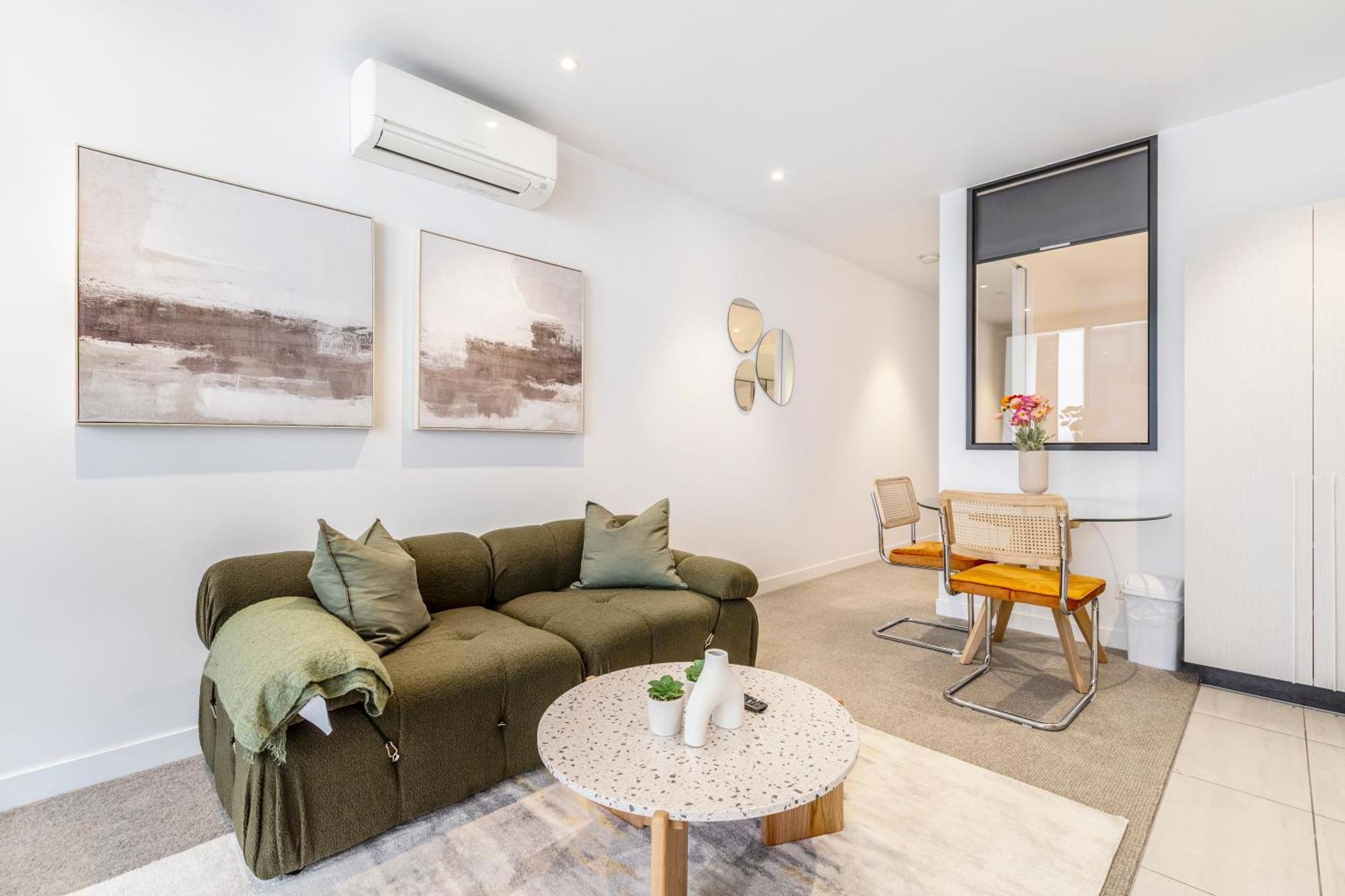 & Stylish In St Kilda W Ac, Wifi & Balcony Apartment Melbourne
