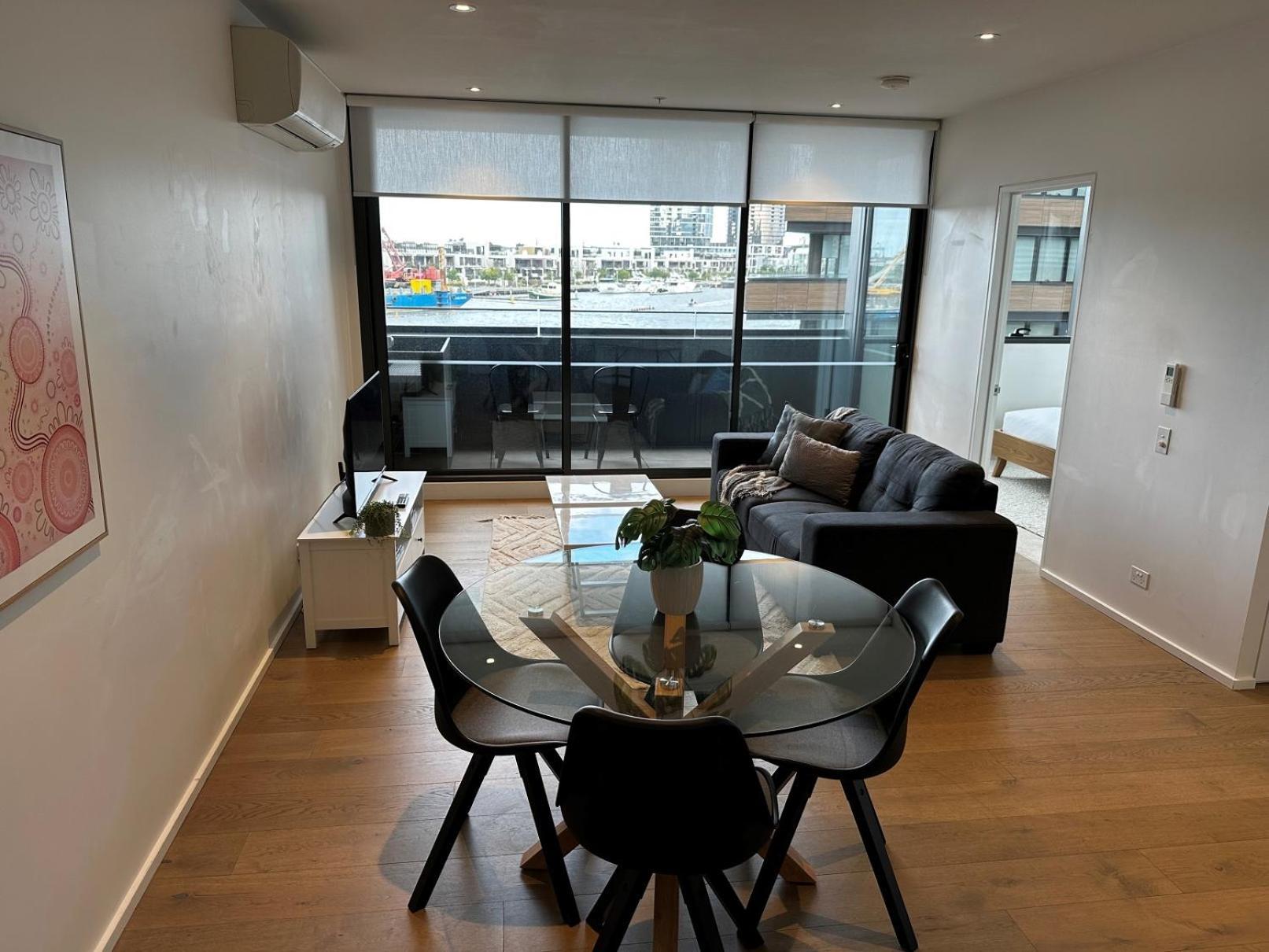 Wyndel One Bedroom Mel883col210s Apartment
