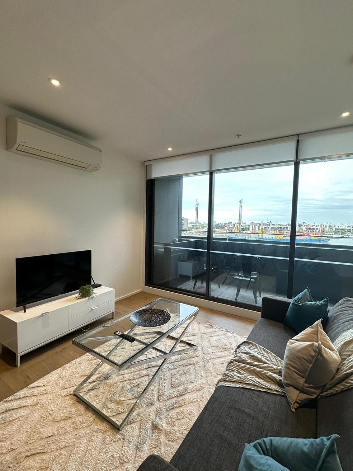 Wyndel One Bedroom Mel883col210s Apartment *