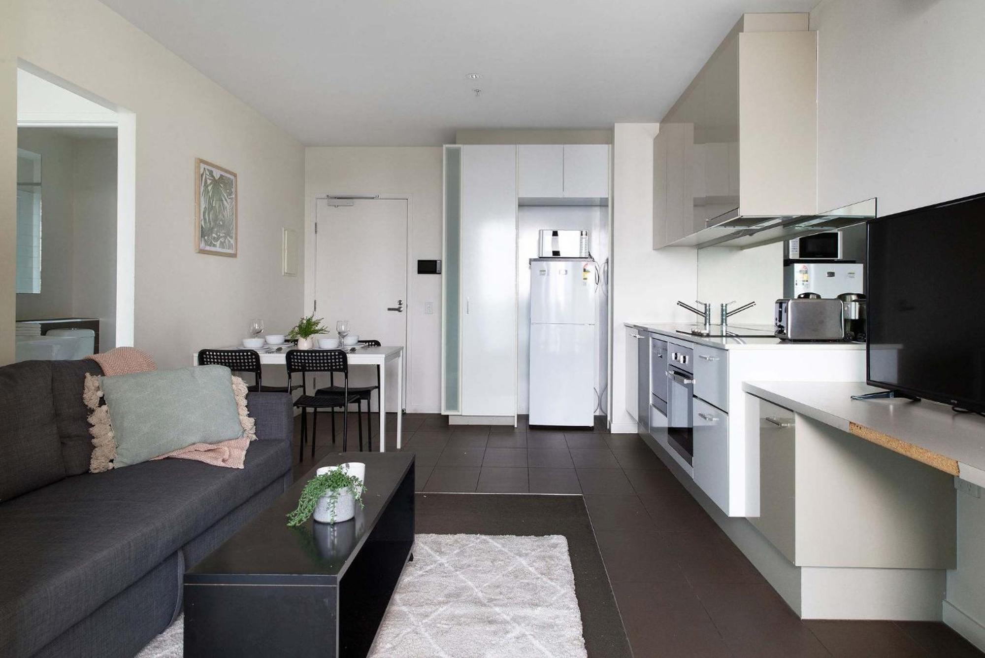 Southern Cross Gem, Modern With Harbour Views *