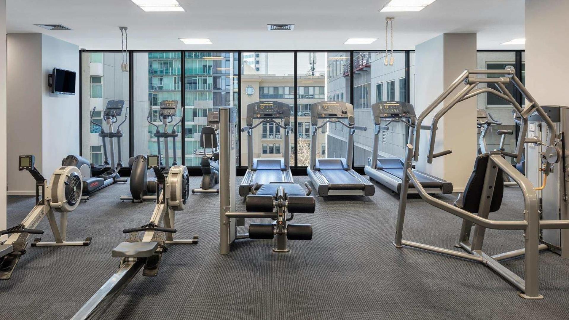 Breathtaking Views At Spacious In Cbd With Gym Apartamento *