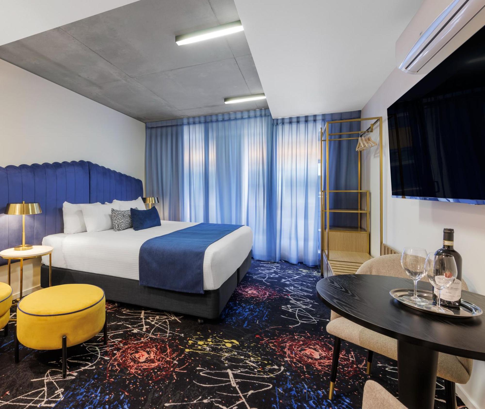 Hotel Oaks St Kilda Road Melbourne