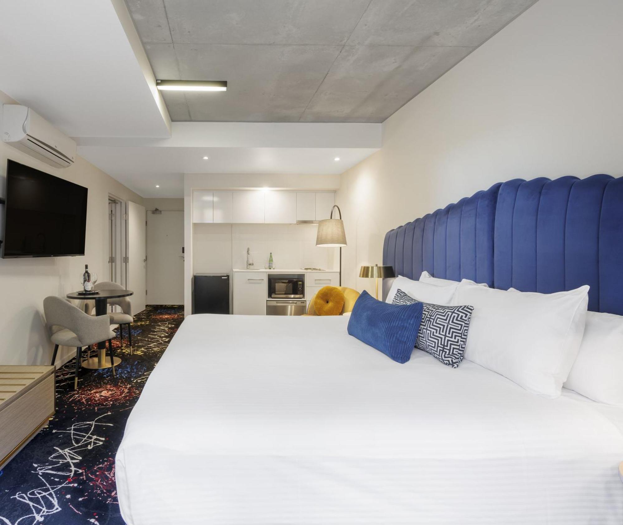 Hotel Oaks St Kilda Road