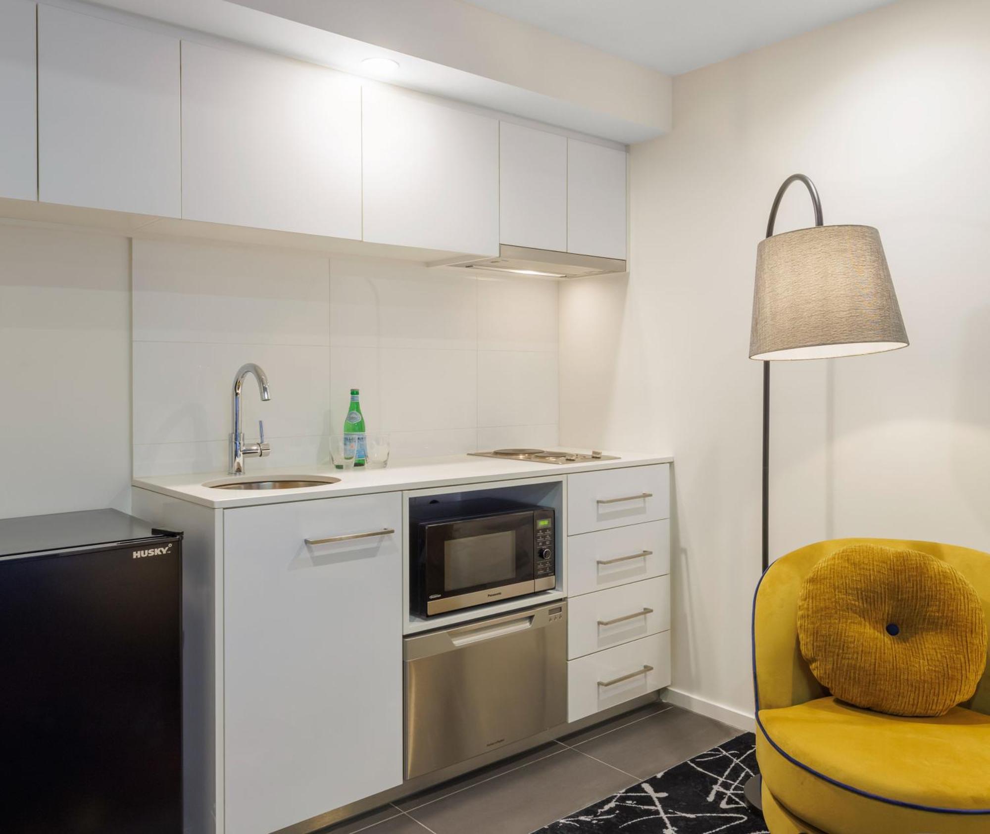 Hotel Oaks St Kilda Road