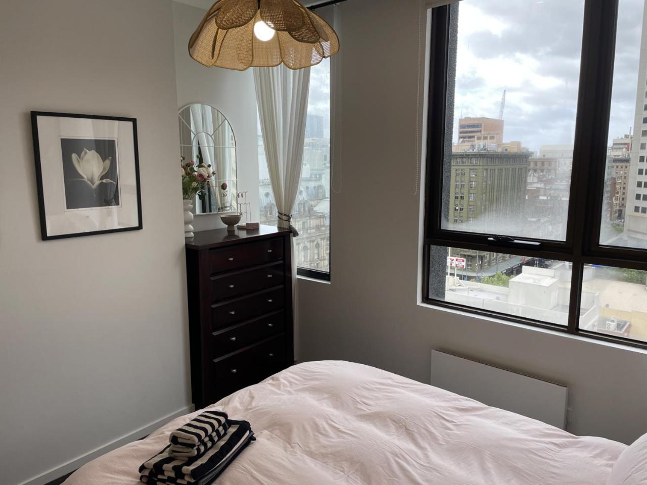 2br Cbd Sunlit - Bourke Street Shops Apartment Melbourne