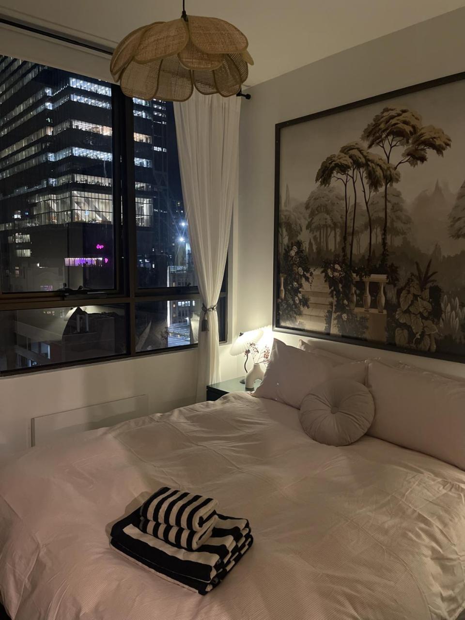 2br Cbd Sunlit - Bourke Street Shops * Melbourne