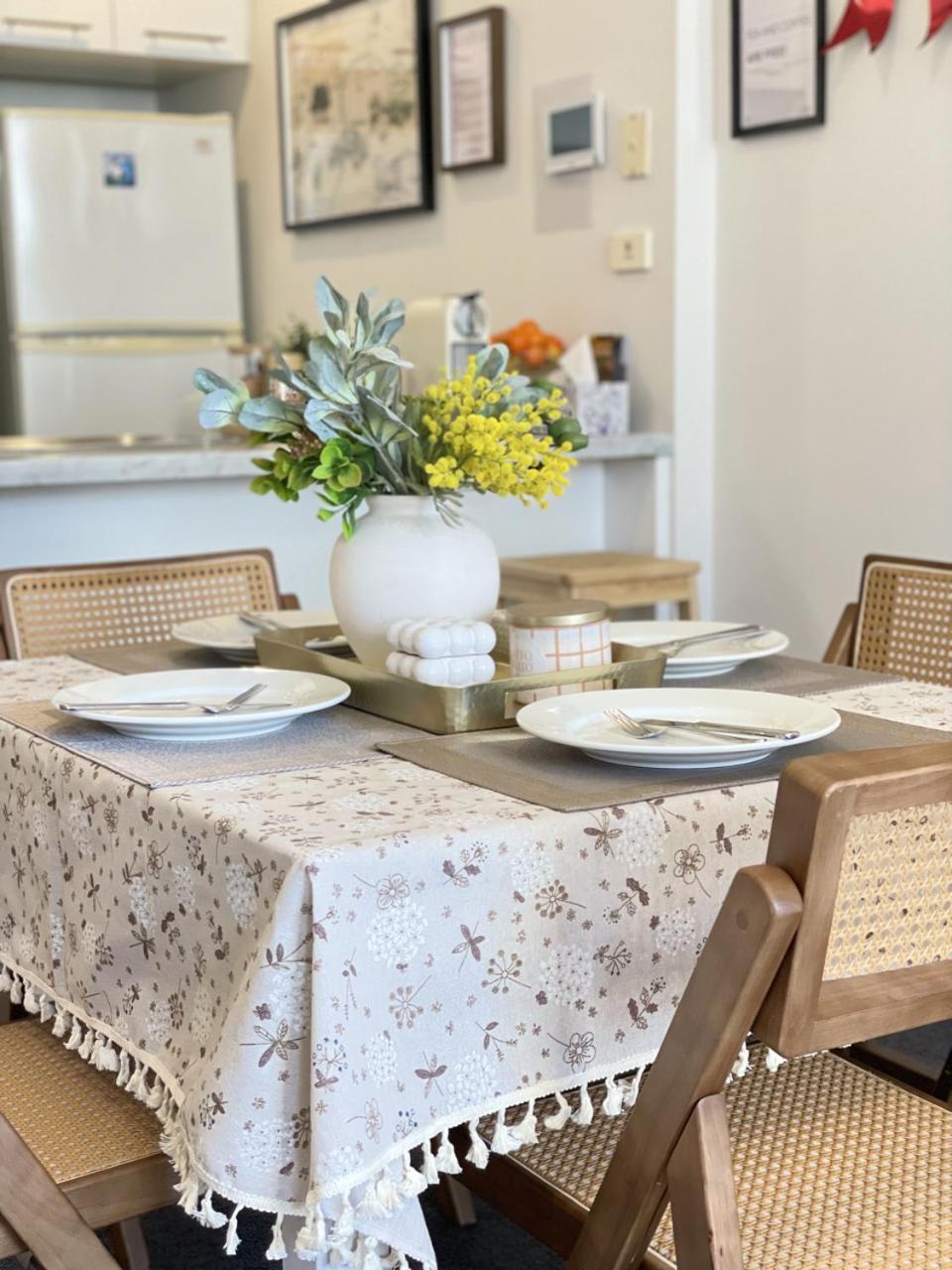 Apartment 2br Cbd Sunlit - Bourke Street Shops *