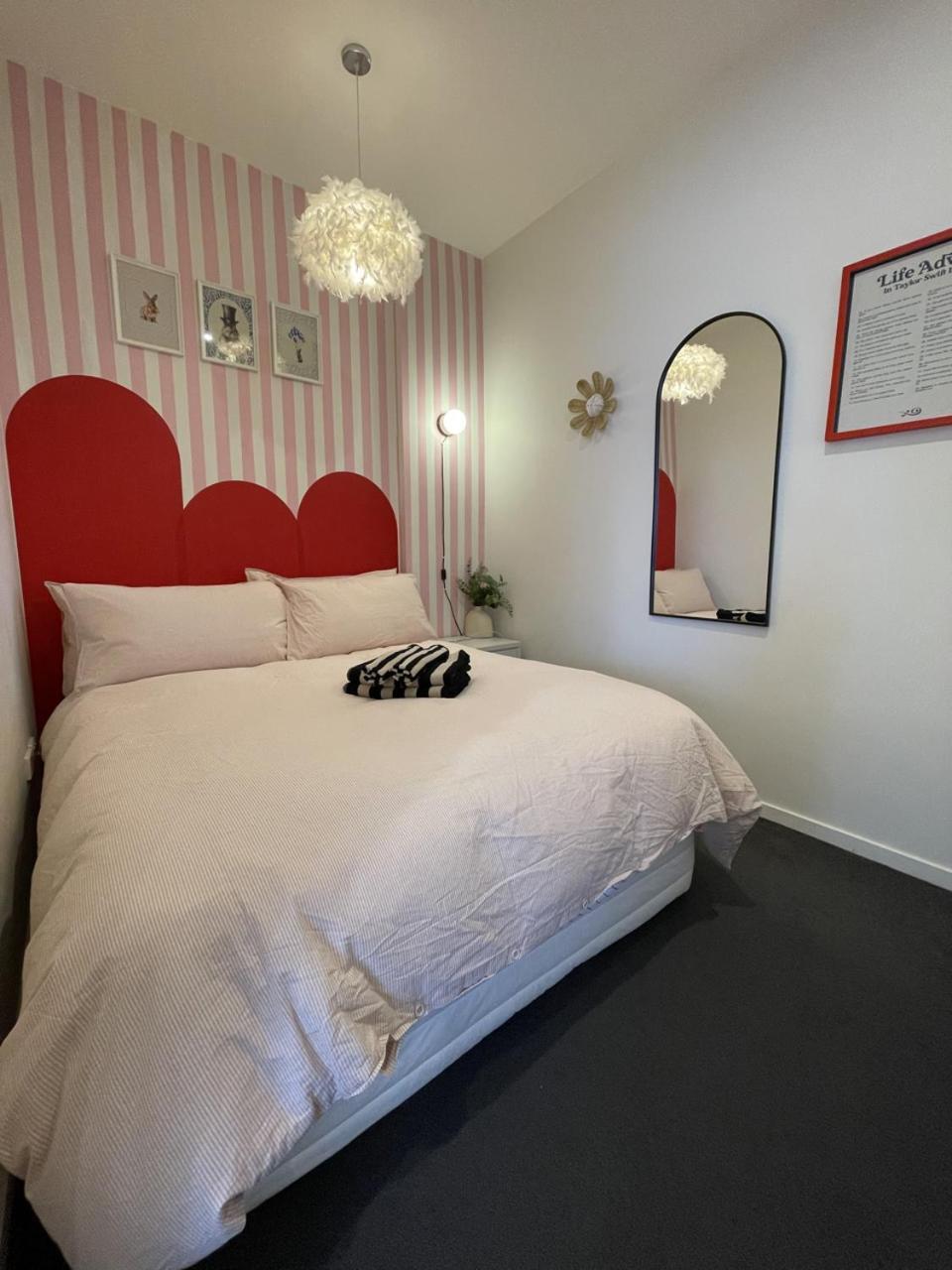 2br Cbd Sunlit - Bourke Street Shops *