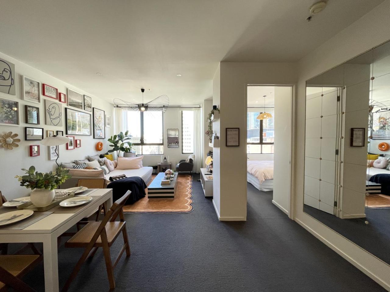 Apartment 2br Cbd Sunlit - Bourke Street Shops *