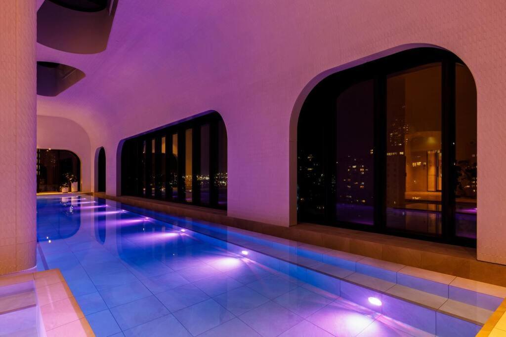 Sky Rise View And Outdoor Jacuzzi Cozy Apartment *