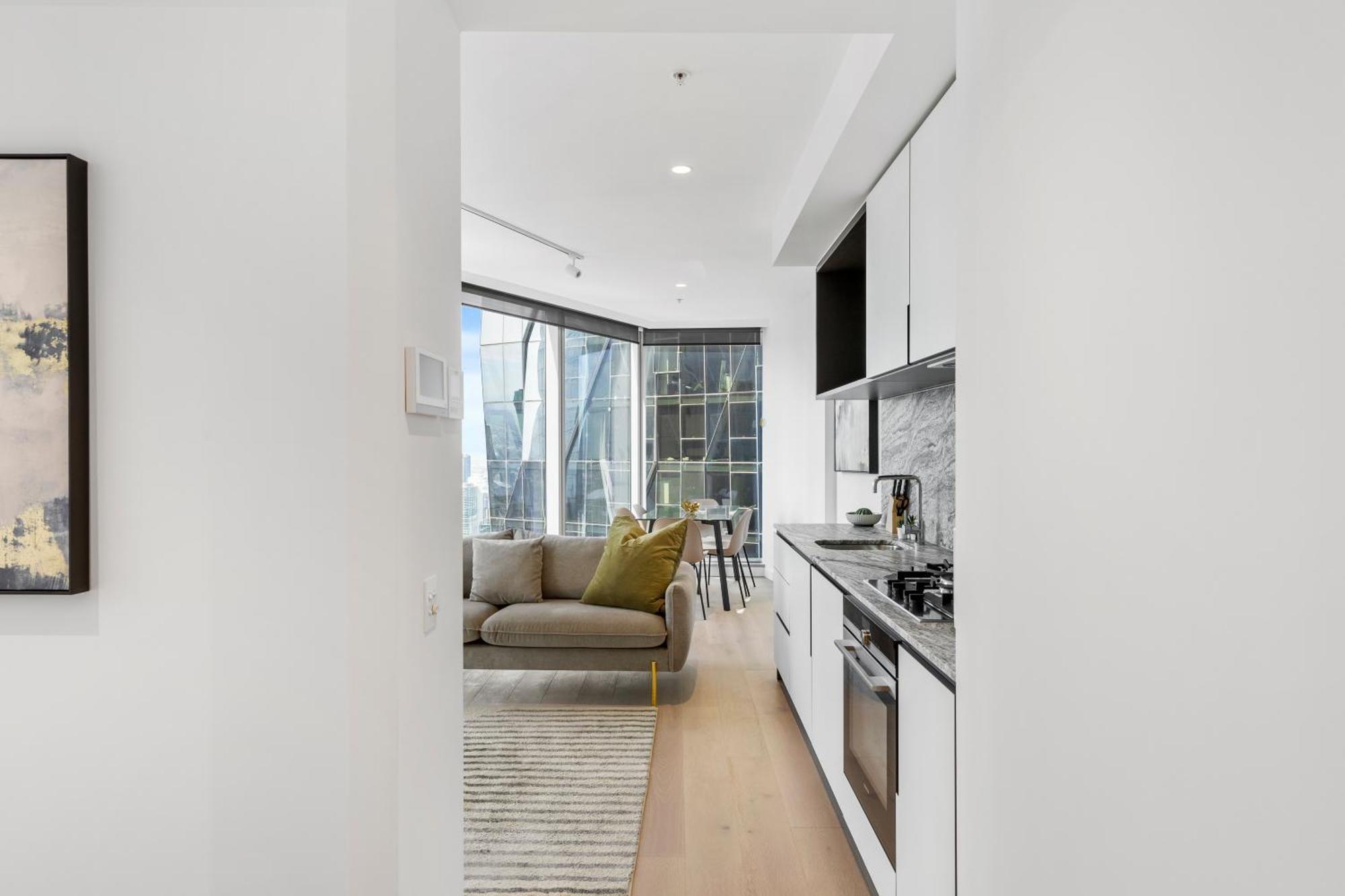 Brand New Cbd Area Lvl 59 W Views! Apartment