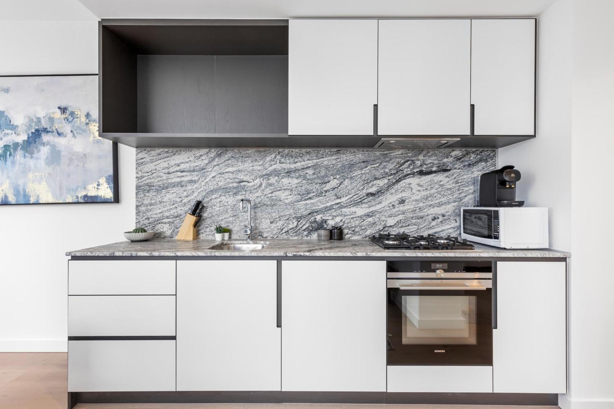 Apartment Brand New Cbd Area Lvl 59 W Views!