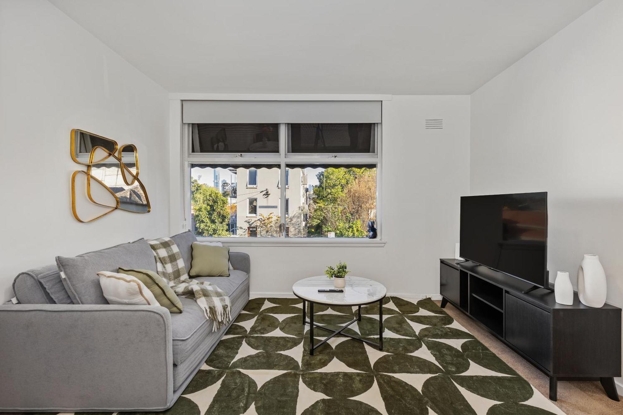 Stylish 1br Near Mcg And Rod Laver Arena W Parking *