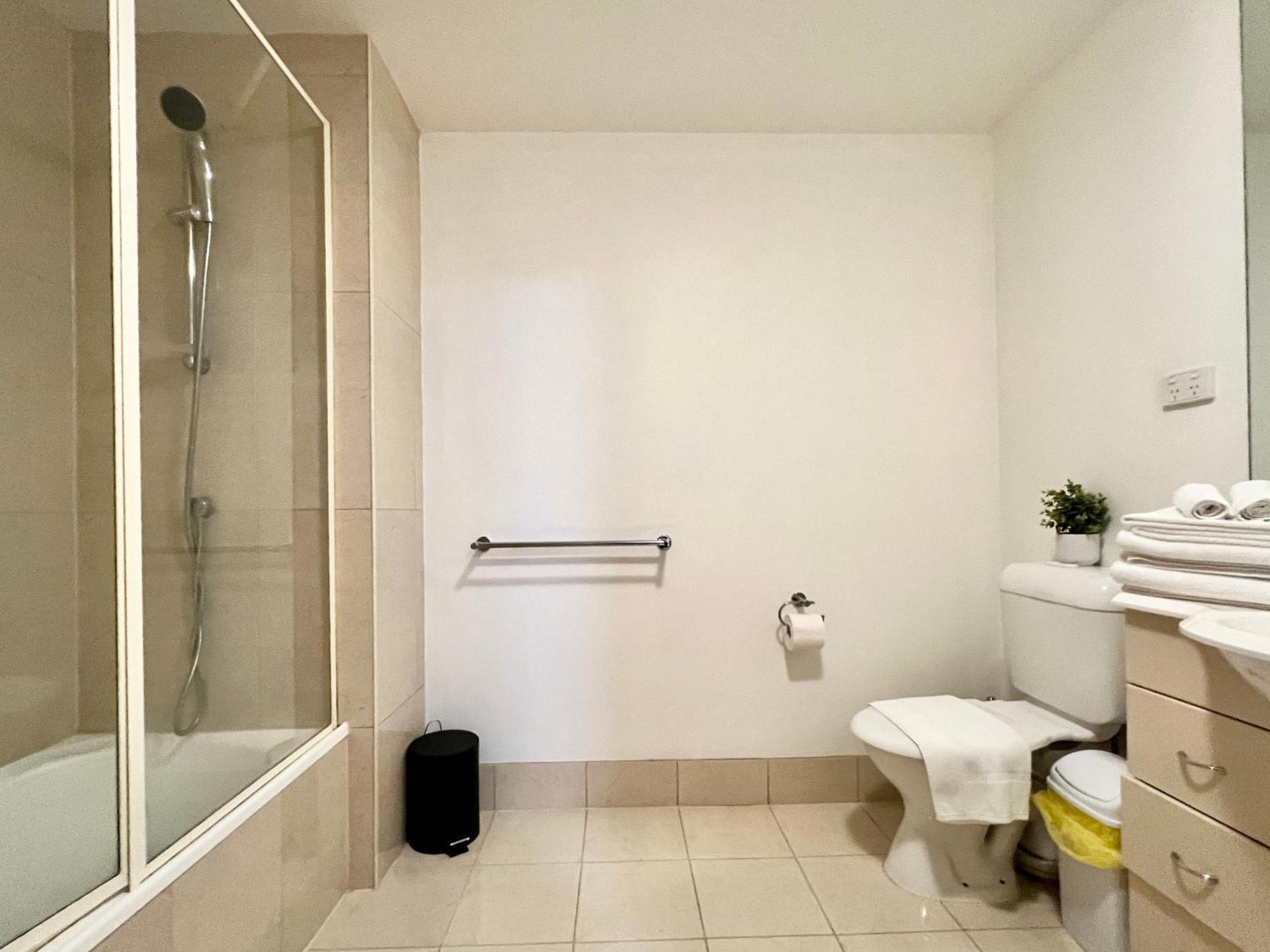Apartment Readyset At The Summit Melbourne