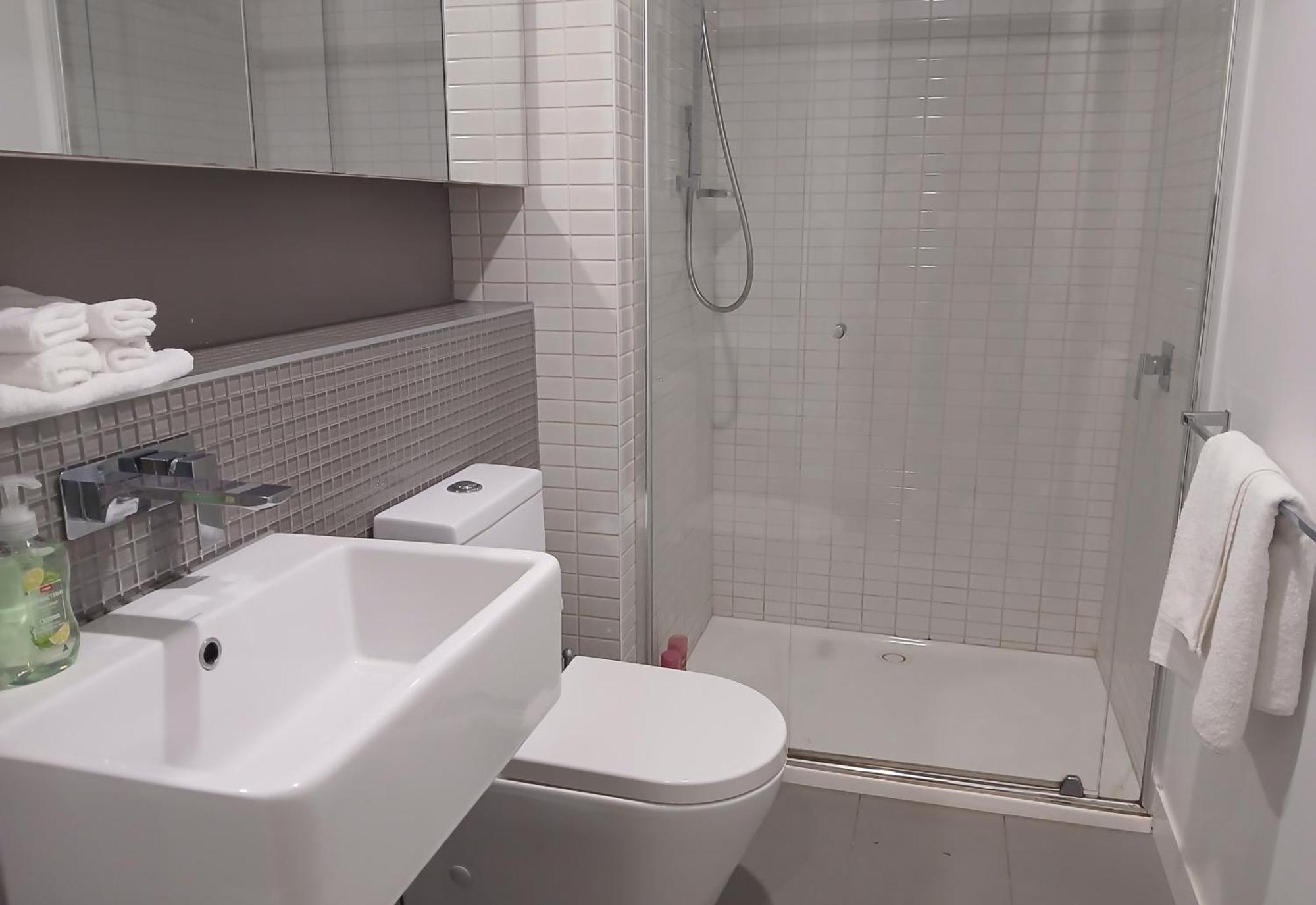 Readyset On Rose Lane Apartment Melbourne
