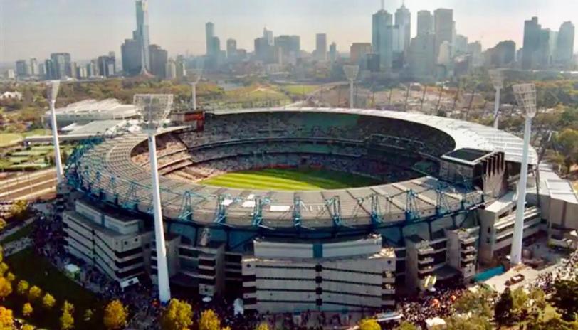 Collingwood Cool + Fast Wi-fi & Secure Car Park Apartment *