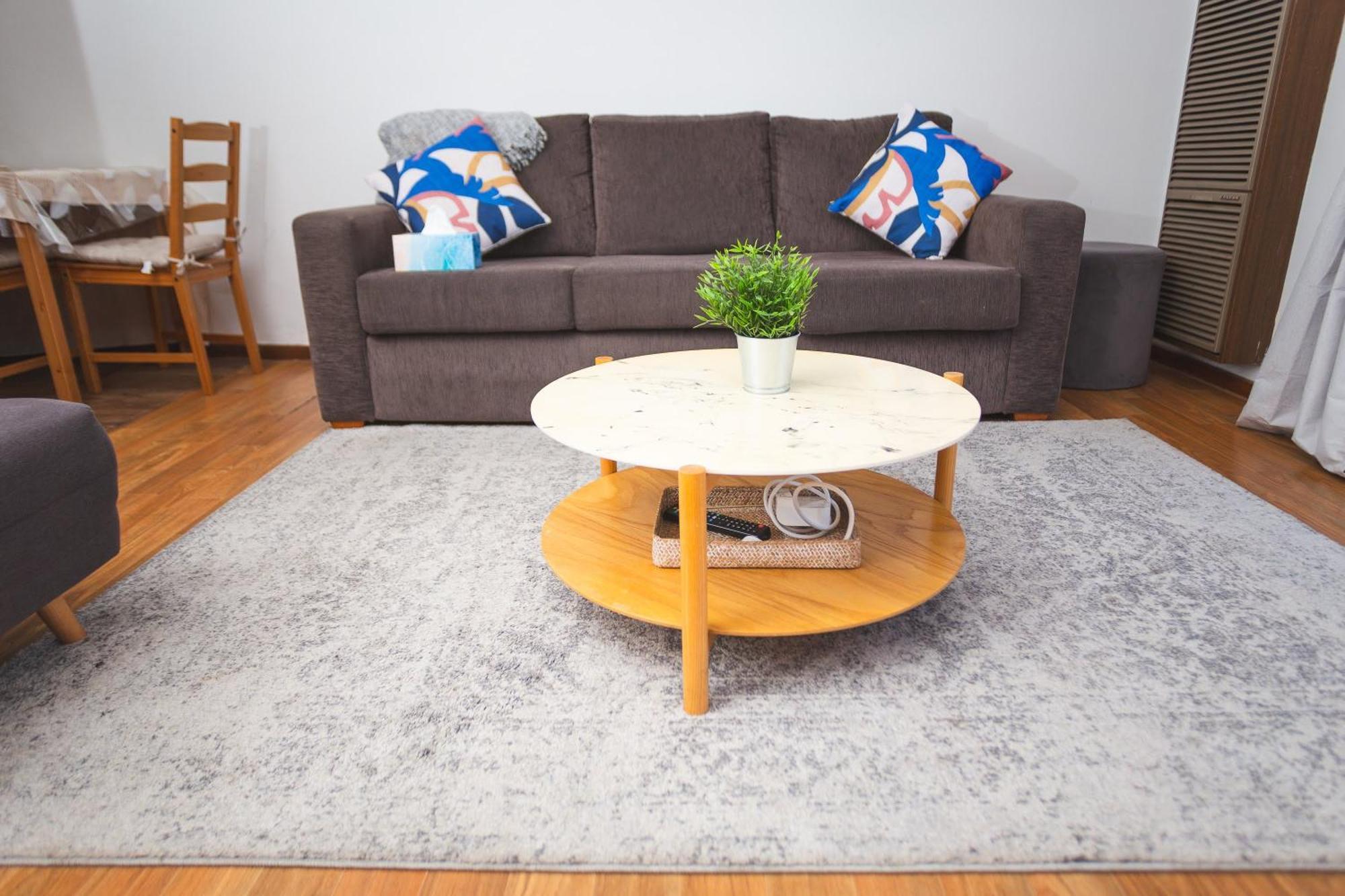 Next To Train Station! Cbd 12 Km! Melbourne