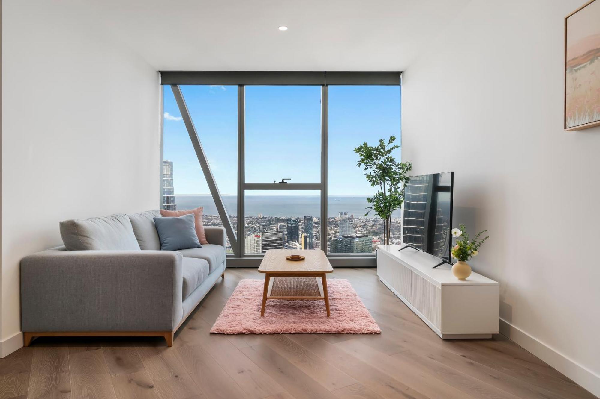Breathtaking And Bay Views Location Apartment