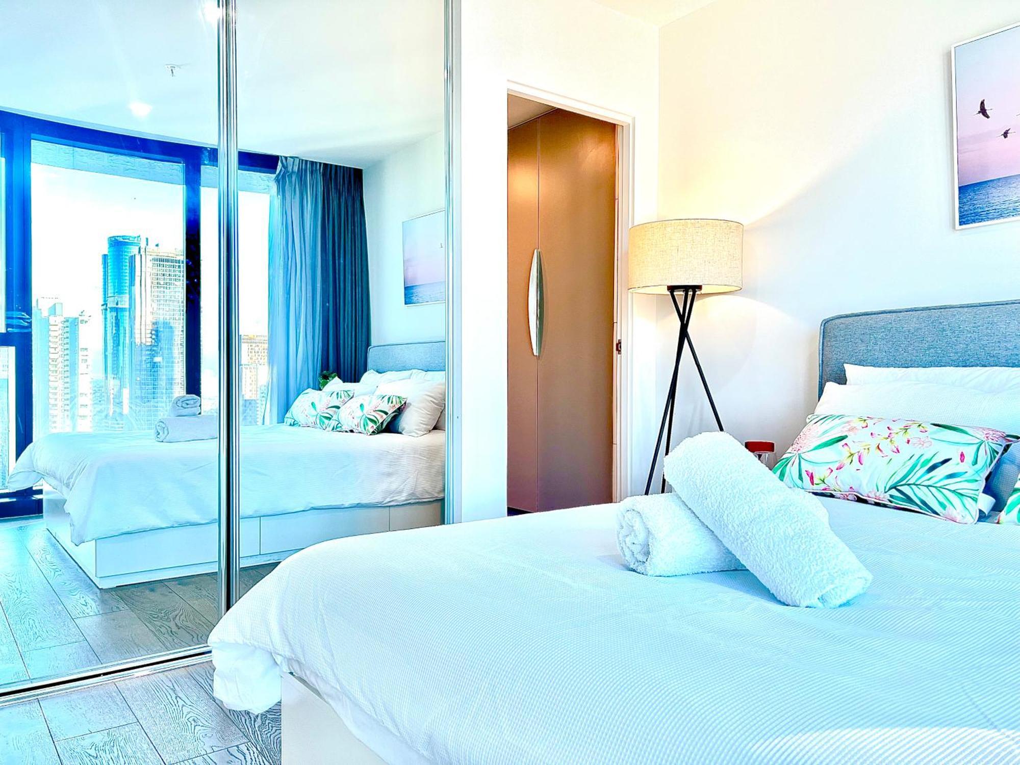 Central 3-bedroom 2 Bathroom 5 Beds * Melbourne