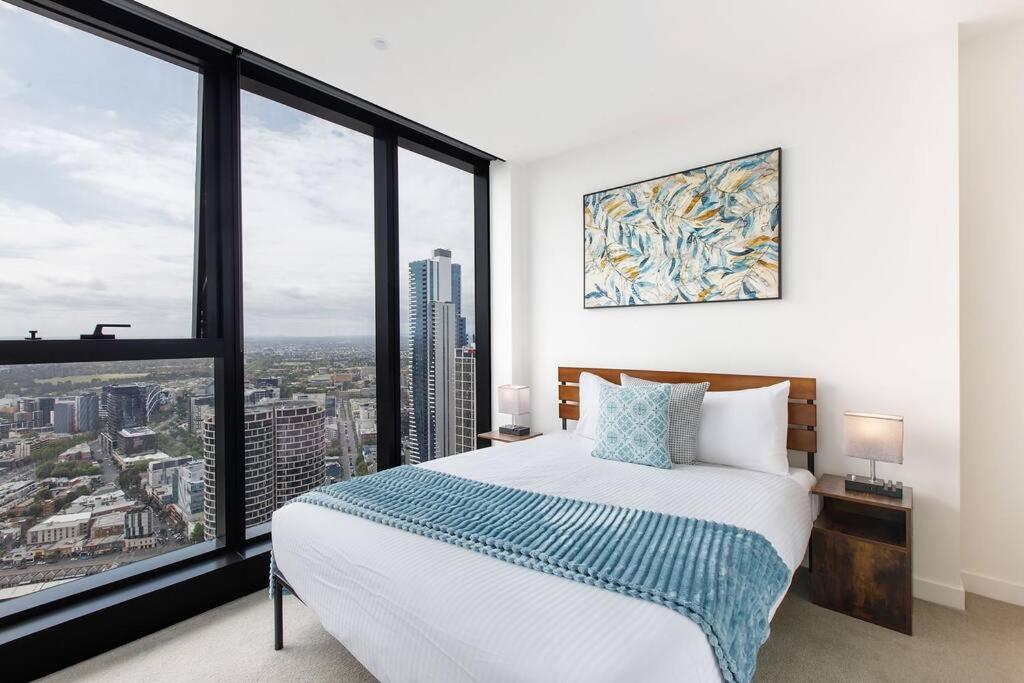Breathtaking Views - Spacious 2br Ensuite In Heart Of Cbd Melbourne