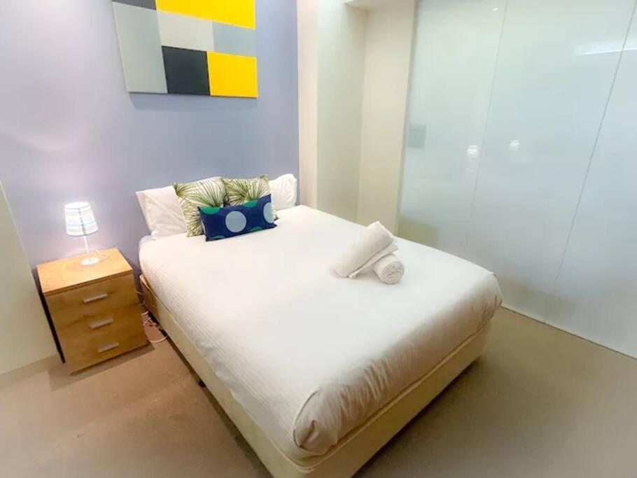 296 Flinders Street *
