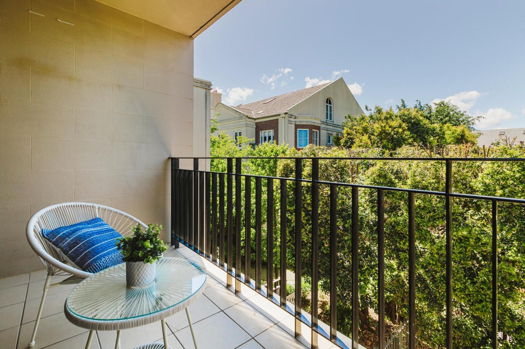 Casablanca Mcg Patio Parking Netflix Apartment