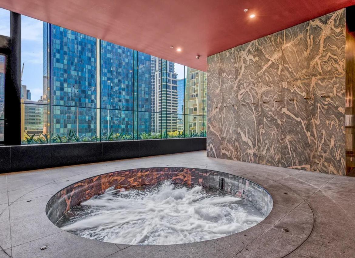 Cbd Central 3-bedroom 2 Baths 5 Beds Pool Sauna Gym Carpark City Sky View