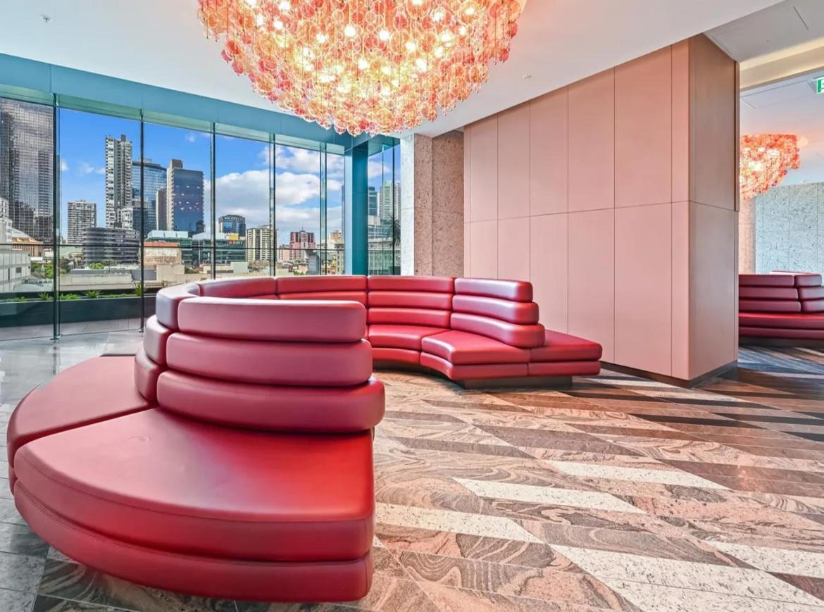 Cbd Central 3-bedroom 2 Baths 5 Beds Pool Sauna Gym Carpark City Sky View Melbourne