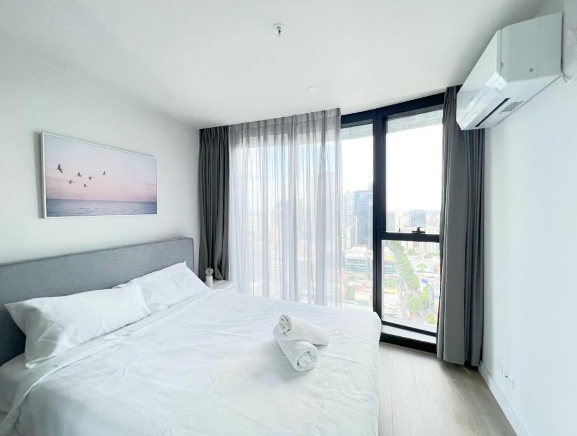 Cbd Central 3-bedroom 2 Baths 5 Beds Pool Sauna Gym Carpark City Sky View Apartment *